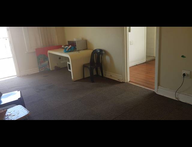 736M² OFFICE FOR SALE IN GLENWOOD